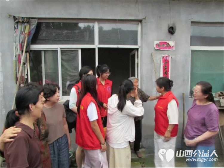 忻州市春晖公益活动站爱心志愿者走进革命老区忻府区三交镇慰问抗美援朝老兵遗孀为5户抗美援朝老兵的遗孀送去关怀与温暖 - 第13张