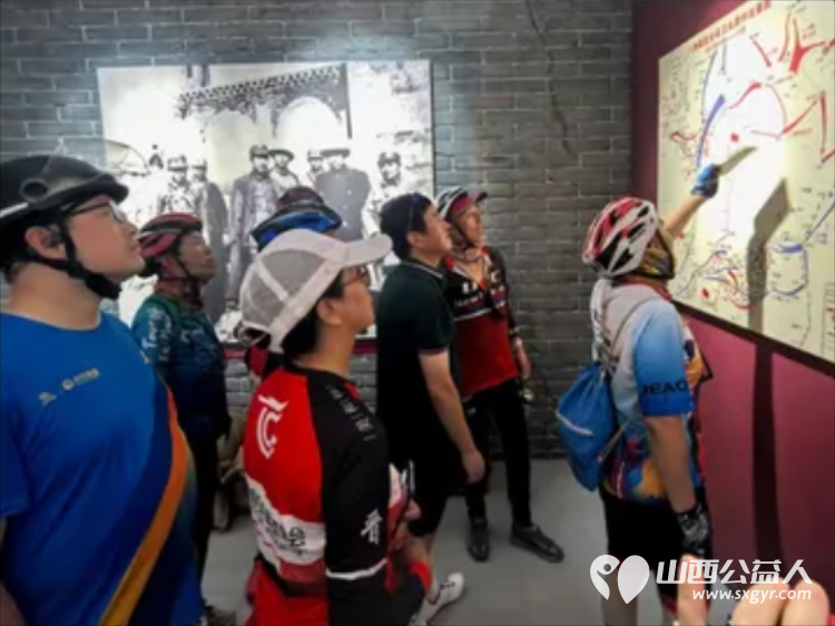 赓续红色血脉 致敬峥嵘岁月——太原骑协建军节前夕参观八路军驻晋办事处旧址暨为老兵志愿者服务队授旗 - 第30张 - 山西公益人 赓续红色血脉 致敬峥嵘岁月——太原骑协建军节前夕参观八路军驻晋办事处旧址暨为老兵志愿者服务队授旗 - 第30张