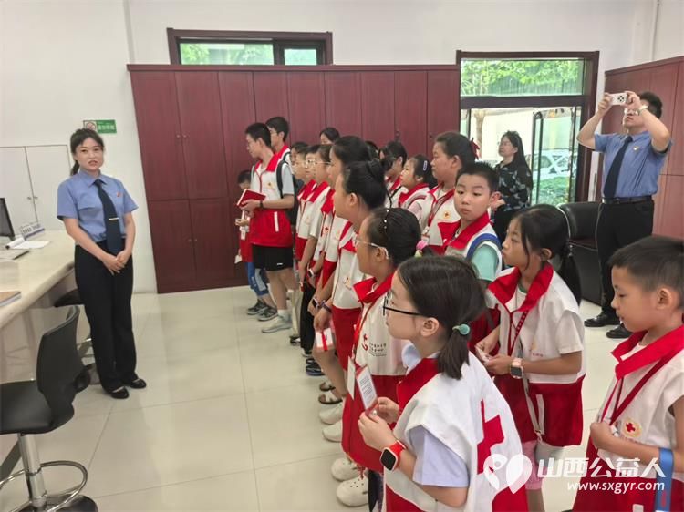 山西省红十字小小宣讲员受邀来到迎泽区人民检察院参观学习学习检察官们公正执法的态度 - 第1张