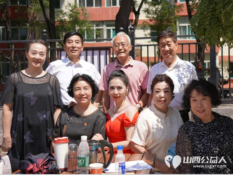 八一建军节到了山西省省军区社区联合省城学雷锋志愿服务总团开展了文艺汇演参观慰问整治环境等一系列拥军拥属活动 - 第29张 - 山西公益人 八一建军节到了山西省省军区社区联合省城学雷锋志愿服务总团开展了文艺汇演参观慰问整治环境等一系列拥军拥属活动 - 第29张