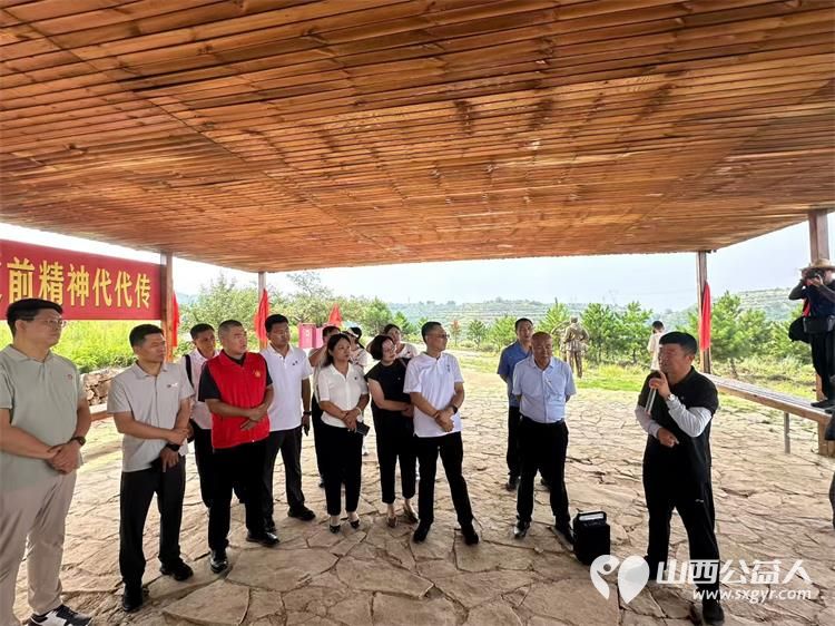 太原市万柏林工商联和市维护企业合法权益联合会携手企业家代表们走进阳曲县店子底村在这片红色土地上接受革命精神的洗礼 - 第5张 - 山西公益人 太原市万柏林工商联和市维护企业合法权益联合会携手企业家代表们走进阳曲县店子底村在这片红色土地上接受革命精神的洗礼 - 第5张