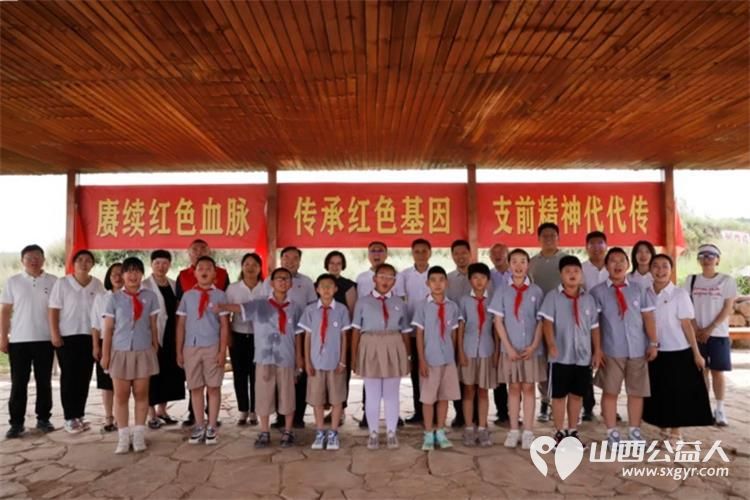 传承支前精神凝聚奋进力量 万柏林区工商联举办 传承支前精神凝聚奋进力量 主题活动组织各界代表赴阳曲县侯村乡店子底村开展重走支前路活动 - 第3张