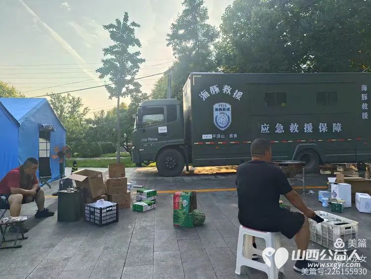 一方有难八方支援 山西忻州志愿者冯丽奔赴北京怀柔区北房镇文体中心和北房中学安置点服务受灾群众的故事 - 第12张 - 山西公益人 一方有难八方支援 山西忻州志愿者冯丽奔赴北京怀柔区北房镇文体中心和北房中学安置点服务受灾群众的故事 - 第12张