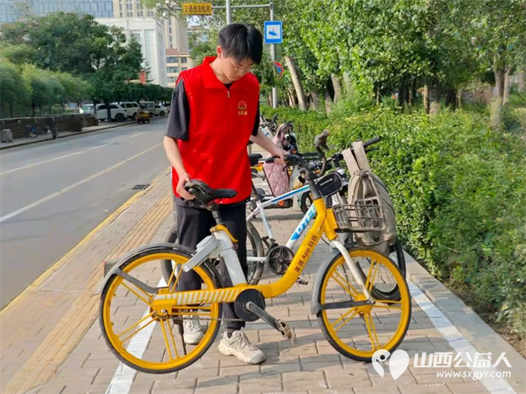 文明交通志愿暖行 长治市阳光困境儿童帮扶协会角沿村文明交通志愿活动持续开展维护交通秩序摆放共享单车 - 第5张 - 山西公益人 文明交通志愿暖行 长治市阳光困境儿童帮扶协会角沿村文明交通志愿活动持续开展维护交通秩序摆放共享单车 - 第5张