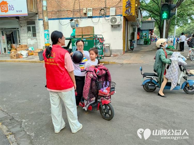 文明交通志愿暖行 长治市阳光困境儿童帮扶协会角沿村文明交通志愿活动持续开展维护交通秩序摆放共享单车 - 第13张 - 山西公益人 文明交通志愿暖行 长治市阳光困境儿童帮扶协会角沿村文明交通志愿活动持续开展维护交通秩序摆放共享单车 - 第13张