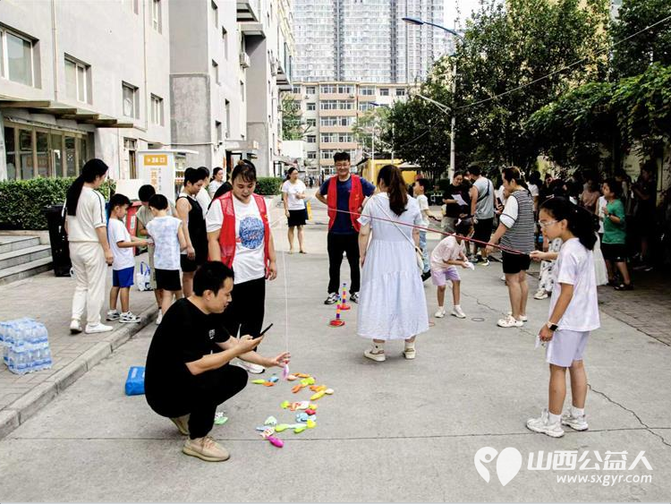 青春赛场·快乐共享----太原市营盘街道南内环街二社区“营在未来”未成年人运动会开心举行 - 第13张