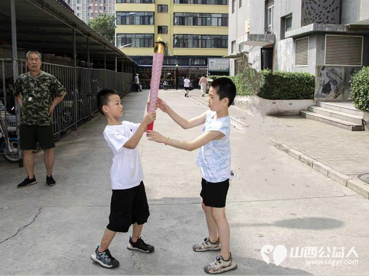 青春赛场·快乐共享----太原市营盘街道南内环街二社区“营在未来”未成年人运动会开心举行 - 第6张
