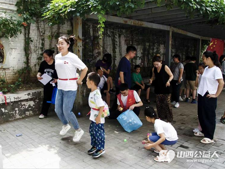 青春赛场·快乐共享----太原市营盘街道南内环街二社区“营在未来”未成年人运动会开心举行 - 第10张
