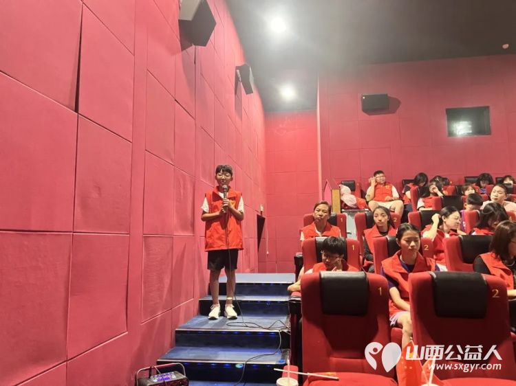 铭记苦难鉴今昔青年志愿续荣光----吕梁市离石区青年志愿者协会开展《南京照相馆》主题观影活动 - 第8张