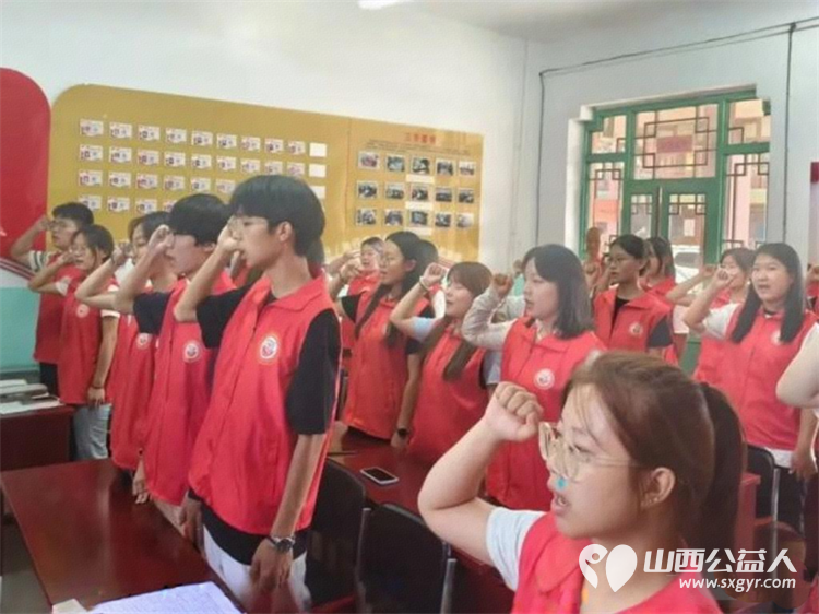 传承红色基因汲取奋进力量----介休市北关街道彦博路社区志愿者协会红色基地教育团日活动让红色基因在传承中熠熠生辉 - 第5张