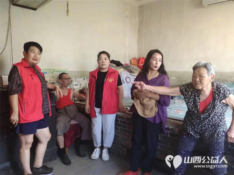 不只是米面油！五台县公益之家爱心团队的志愿者身着红马甲走进五台县阳白乡郭家寨村为村里四户困境家庭送去米面油牛奶鸡蛋等生活必需品 - 第11张