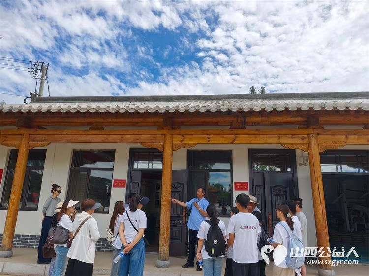 太原好人王续进帮助联系组织太原师院文史学院的学生在暑期三下乡活动来参观娄烦县米峪镇战斗遗址了解这段红色历史 - 第5张