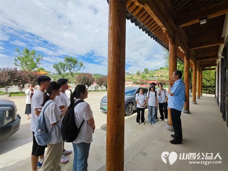 太原好人王续进帮助联系组织太原师院文史学院的学生在暑期三下乡活动来参观娄烦县米峪镇战斗遗址了解这段红色历史 - 第8张