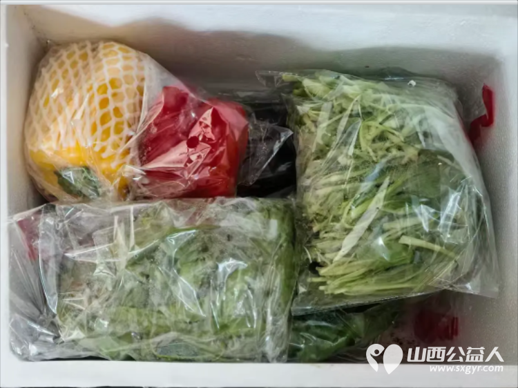 爱心捐赠传递温暖:长治市小雨点公益志愿者协会思源分会为雨花斋二部赠送六件西红柿和两件稀罕新鲜蔬菜 - 第8张 - 山西公益人 爱心捐赠传递温暖:长治市小雨点公益志愿者协会思源分会为雨花斋二部赠送六件西红柿和两件稀罕新鲜蔬菜 - 第8张