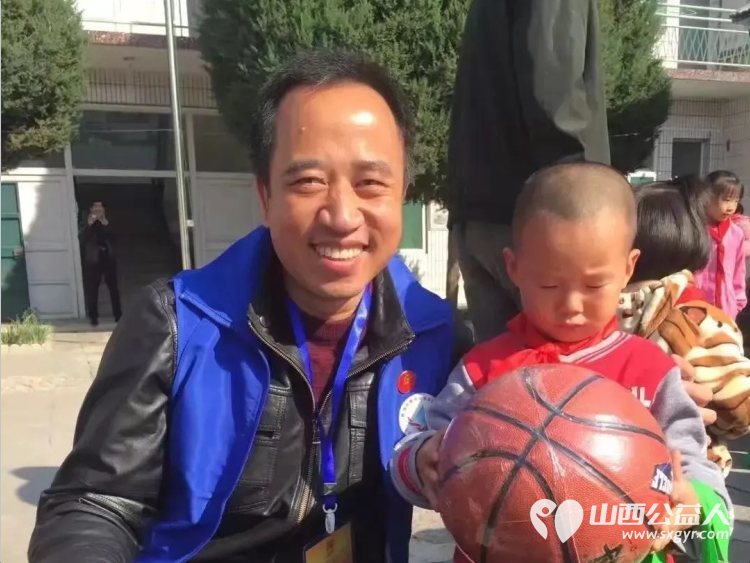 笔墨传情爱心助斋----长治市小雨点公益志愿者协会志愿者樊文俊老师与长治市雨花斋二部的公益之约 - 第1张 - 山西公益人 笔墨传情爱心助斋----长治市小雨点公益志愿者协会志愿者樊文俊老师与长治市雨花斋二部的公益之约 - 第1张
