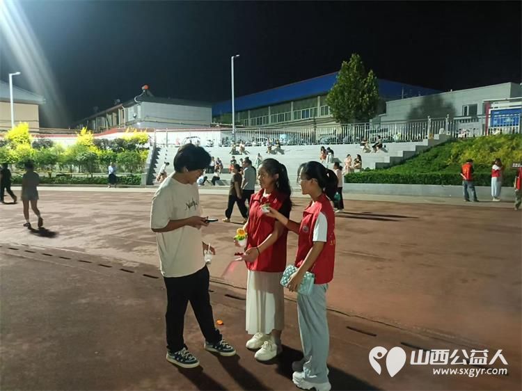 因为有你爱不罕见关爱罕见病公益市集全国联动----介休市北关街道彦博路社区志愿者协会与杭州蔻德罕见病关爱中心携手共进一场意义非凡的爱心义卖活动 - 第6张 - 山西公益人 因为有你爱不罕见关爱罕见病公益市集全国联动----介休市北关街道彦博路社区志愿者协会与杭州蔻德罕见病关爱中心携手共进一场意义非凡的爱心义卖活动 - 第6张