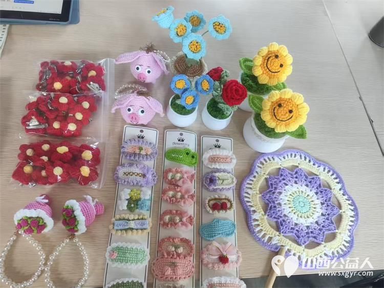 因为有你爱不罕见关爱罕见病公益市集全国联动----介休市北关街道彦博路社区志愿者协会与杭州蔻德罕见病关爱中心携手共进一场意义非凡的爱心义卖活动 - 第8张 - 山西公益人 因为有你爱不罕见关爱罕见病公益市集全国联动----介休市北关街道彦博路社区志愿者协会与杭州蔻德罕见病关爱中心携手共进一场意义非凡的爱心义卖活动 - 第8张