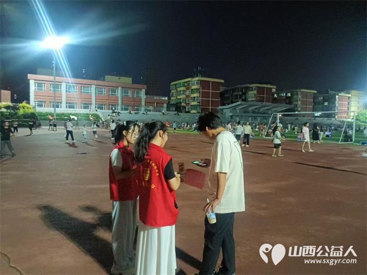 因为有你爱不罕见关爱罕见病公益市集全国联动----介休市北关街道彦博路社区志愿者协会与杭州蔻德罕见病关爱中心携手共进一场意义非凡的爱心义卖活动 - 第5张 - 山西公益人 因为有你爱不罕见关爱罕见病公益市集全国联动----介休市北关街道彦博路社区志愿者协会与杭州蔻德罕见病关爱中心携手共进一场意义非凡的爱心义卖活动 - 第5张