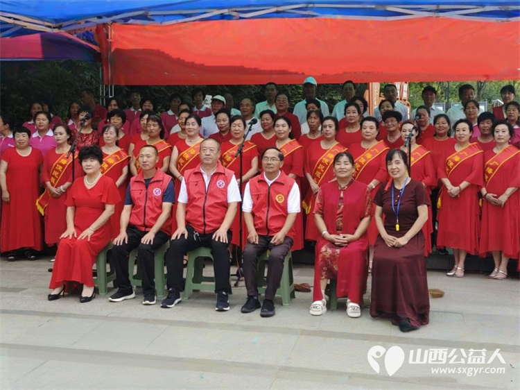 忻府区广播便民服务群携手多家公益团队在忻州市体育公园举行纪念抗日战争胜利80周年公益演出 - 第7张 - 山西公益人 忻府区广播便民服务群携手多家公益团队在忻州市体育公园举行纪念抗日战争胜利80周年公益演出 - 第7张