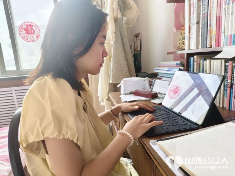 青春绽芳华这些瞬间太燃了！吕梁市离石区青年志愿者协会2025年学生暑期社会实践活动总结表扬会 - 第23张