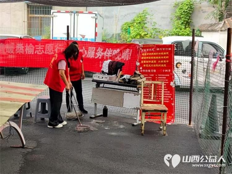 志愿服务进社区健康活动暖人心----介休市敬老协会志愿者2025年8月27日走进东南街道南大街社区为社区所有老人们爱心理发义诊 - 第3张 - 山西公益人 志愿服务进社区健康活动暖人心----介休市敬老协会志愿者2025年8月27日走进东南街道南大街社区为社区所有老人们爱心理发义诊 - 第3张