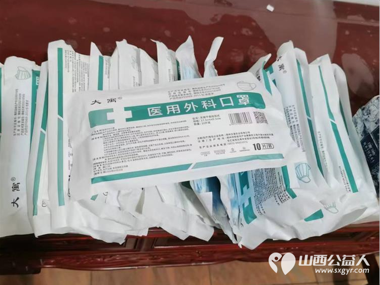 相约敬老弘扬美德 长治市小雨点公益志愿者协会来到隆福饭店原雨花斋二部为那里的老人开展义务帮厨义务理发活动 - 第11张 - 山西公益人 相约敬老弘扬美德 长治市小雨点公益志愿者协会来到隆福饭店原雨花斋二部为那里的老人开展义务帮厨义务理发活动 - 第11张