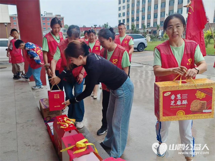 感谢晋中义工协会榆社志愿服务队的志愿者朋友专程从榆社来到阳曲县灵星孤独症社区中心看望心青年 - 第3张 - 山西公益人 感谢晋中义工协会榆社志愿服务队的志愿者朋友专程从榆社来到阳曲县灵星孤独症社区中心看望心青年 - 第3张