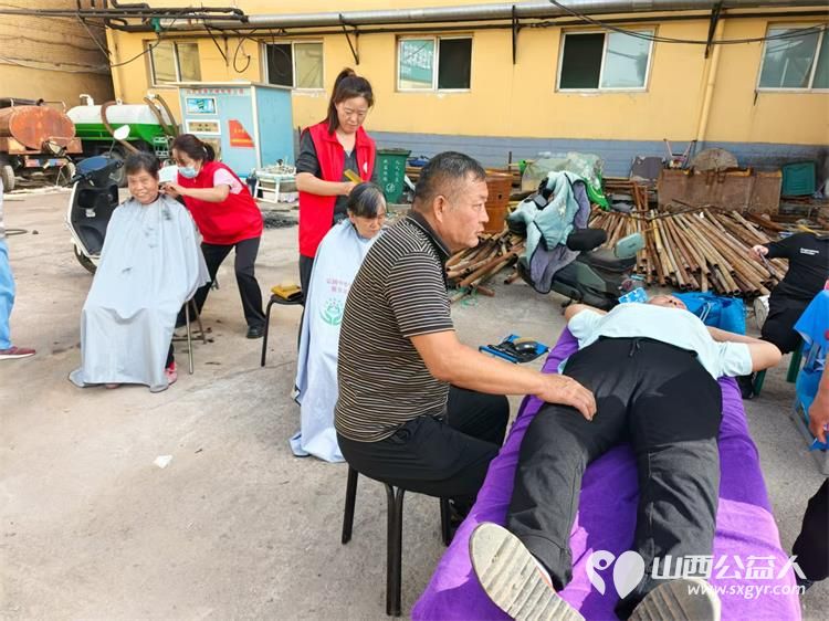 介休市敬老协会2025年9月7日敬老助老活动—宋古乡宋安村举办理发义诊打扫免费服务老年人 - 第18张 - 山西公益人 介休市敬老协会2025年9月7日敬老助老活动—宋古乡宋安村举办理发义诊打扫免费服务老年人 - 第18张