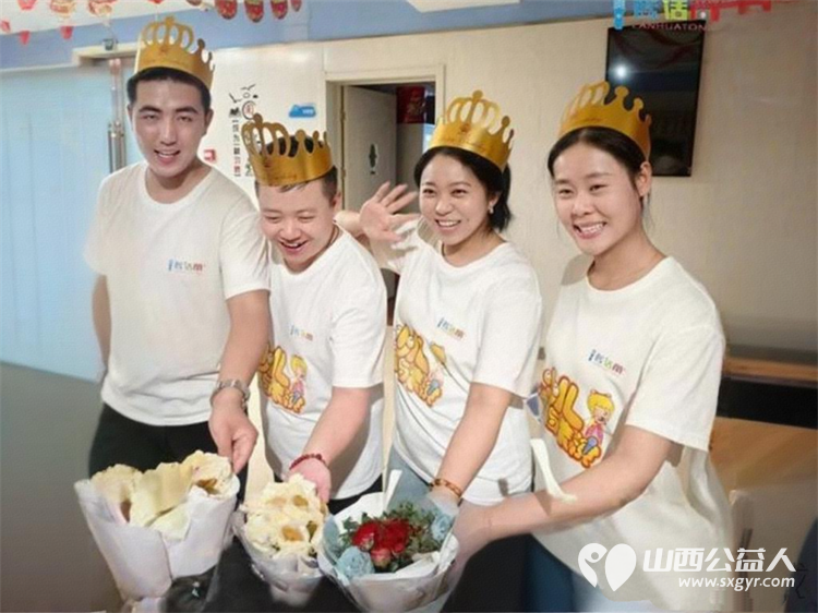 长治市蓝话筒艺术学校是一个有爱的大家庭祝天下的老师们教师节快乐 - 第6张