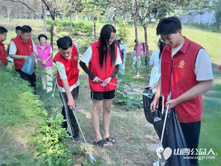 一元久久节守护母亲河----文水县爱心帮扶志愿者协会邀您同行捐赠一元钱佩戴上象征爱心的小红花成为环保大军中的一员 - 第12张