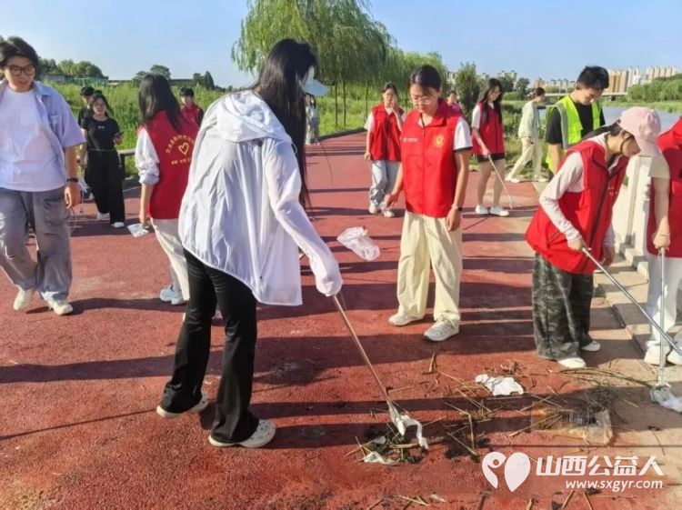 一元久久节守护母亲河----文水县爱心帮扶志愿者协会邀您同行捐赠一元钱佩戴上象征爱心的小红花成为环保大军中的一员 - 第5张