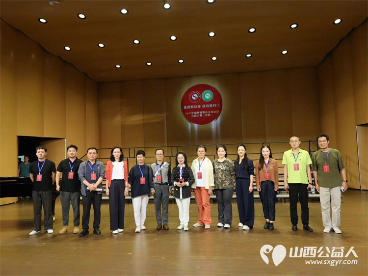 奋进新征程建功新时代 2025年山西省群众文化活动合唱大赛（决赛）落下帷幕太原市志愿者小分队提供了全方位的服务包括赛事组织现场引导后勤保障等 - 第2张