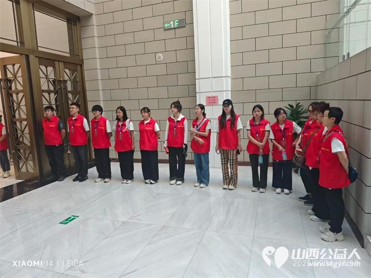 奋进新征程建功新时代 2025年山西省群众文化活动合唱大赛（决赛）落下帷幕太原市志愿者小分队提供了全方位的服务包括赛事组织现场引导后勤保障等 - 第3张