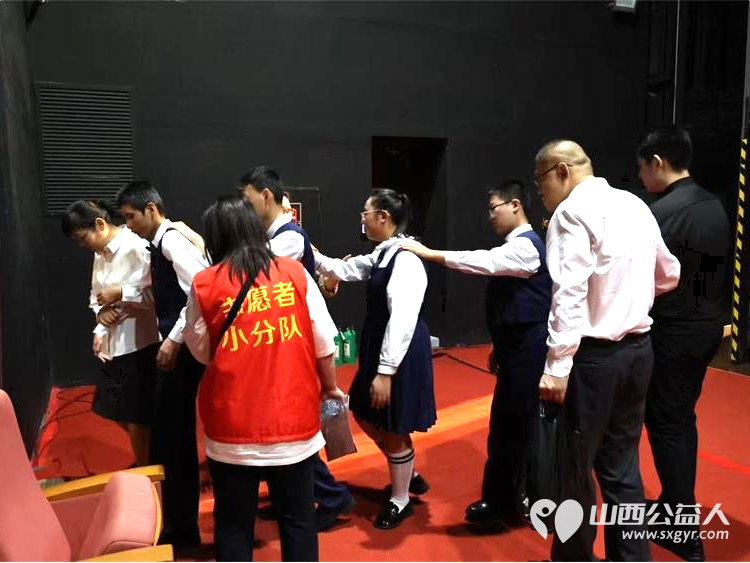 奋进新征程建功新时代 2025年山西省群众文化活动合唱大赛（决赛）落下帷幕太原市志愿者小分队提供了全方位的服务包括赛事组织现场引导后勤保障等 - 第22张