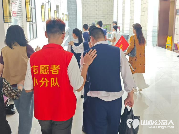 奋进新征程建功新时代 2025年山西省群众文化活动合唱大赛（决赛）落下帷幕太原市志愿者小分队提供了全方位的服务包括赛事组织现场引导后勤保障等 - 第19张