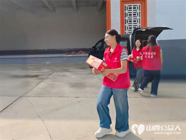 长治圆梦公益组织开展了一场主题为 情暖九月，爱心传递 的慰问活动志愿者们走进乡村为需要帮助的人们送去温暖与关怀 - 第17张
