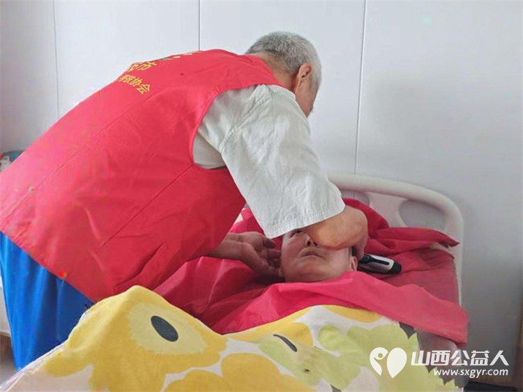 长治市阳光困境儿童帮扶协会志愿者赴潞州区南山田园敬老院开展志愿服务活动 - 第5张 - 山西公益人 长治市阳光困境儿童帮扶协会志愿者赴潞州区南山田园敬老院开展志愿服务活动 - 第5张