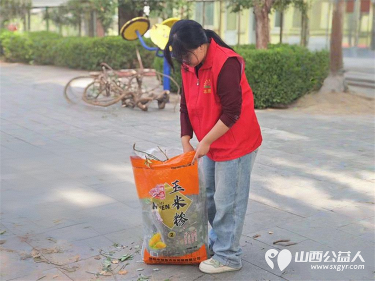 长治市阳光困境儿童帮扶协会志愿者赴潞州区南山田园敬老院开展志愿服务活动 - 第19张 - 山西公益人 长治市阳光困境儿童帮扶协会志愿者赴潞州区南山田园敬老院开展志愿服务活动 - 第19张