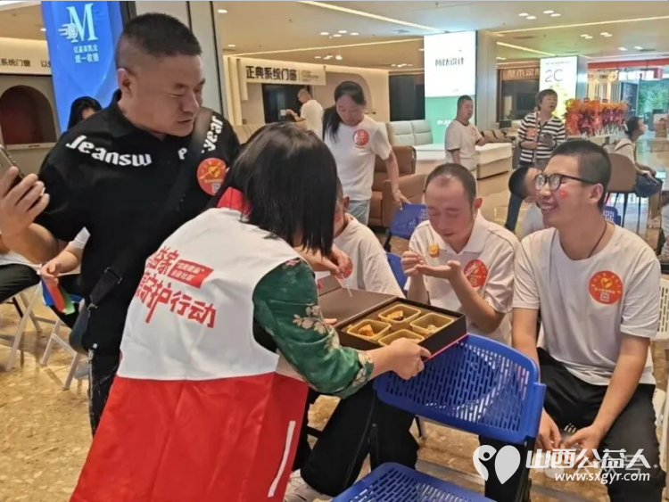 生命之光因爱闪耀----晋小爱星星之光公益演出感动落幕感谢每一位志愿者的无私付出感谢每一位爱心企业家的真诚相助更要感谢所有参与表演的孩子们 - 第31张 - 山西公益人 生命之光因爱闪耀----晋小爱星星之光公益演出感动落幕感谢每一位志愿者的无私付出感谢每一位爱心企业家的真诚相助更要感谢所有参与表演的孩子们 - 第31张