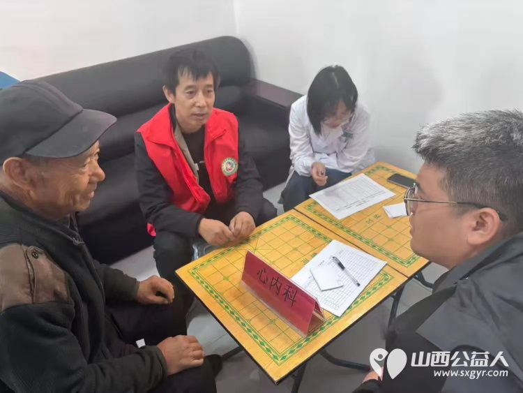 爱心义诊进社区公益理发暖人心----上党区义工协会志愿者面向横河村居民提供免费义诊和理发服务将志愿服务工作延伸到百姓家门口 - 第8张 - 山西公益人 爱心义诊进社区公益理发暖人心----上党区义工协会志愿者面向横河村居民提供免费义诊和理发服务将志愿服务工作延伸到百姓家门口 - 第8张