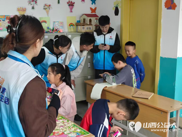 山西千禧集团志愿服务在太原市灵星社区服务中心、阳曲县残疾人康复中心举行志愿者看望了孤独症孩子们 - 第2张
