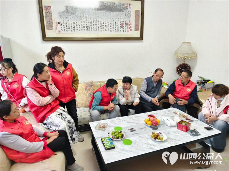 屯留正能量公益协会爱心志愿者们冒雨深入西丰宜村和东街村看望慰问残疾老人家庭及德高望重的人民教师并送上节日最美好的祝福 - 第8张 - 山西公益人 屯留正能量公益协会爱心志愿者们冒雨深入西丰宜村和东街村看望慰问残疾老人家庭及德高望重的人民教师并送上节日最美好的祝福 - 第8张