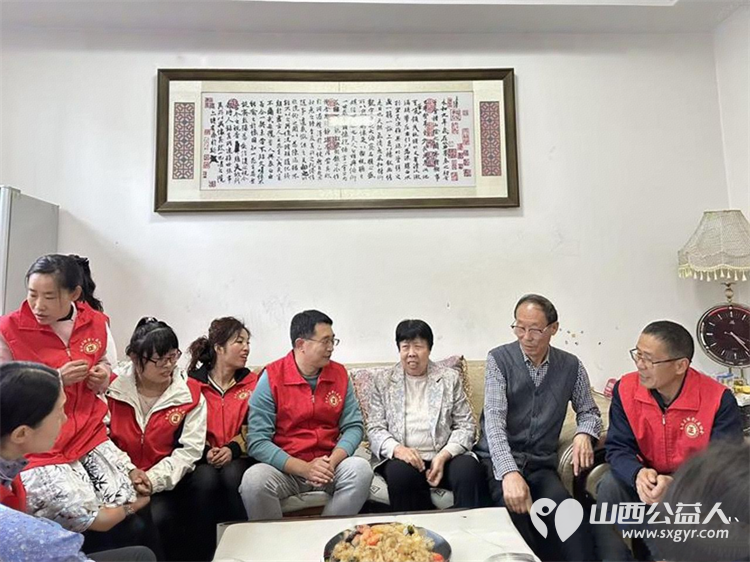 屯留正能量公益协会爱心志愿者们冒雨深入西丰宜村和东街村看望慰问残疾老人家庭及德高望重的人民教师并送上节日最美好的祝福 - 第9张 - 山西公益人 屯留正能量公益协会爱心志愿者们冒雨深入西丰宜村和东街村看望慰问残疾老人家庭及德高望重的人民教师并送上节日最美好的祝福 - 第9张