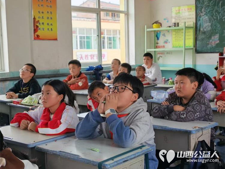 长治市善泽留守困境儿童协会第二次走进沁县西关小学辅导留守儿童让孩子们在趣味里读懂中华上下五千年 - 第9张