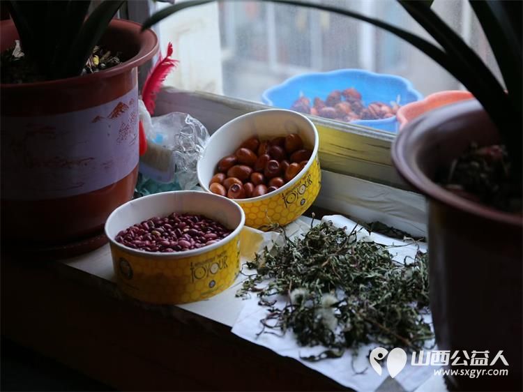 助学筑梦----太原市古交众熙公益协会志愿者坚定了守护每一个困境学子梦想的决心走进孩子们的家庭尽力帮助 - 第4张