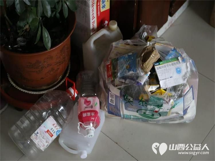 助学筑梦----太原市古交众熙公益协会志愿者坚定了守护每一个困境学子梦想的决心走进孩子们的家庭尽力帮助 - 第7张