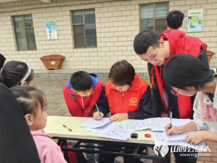 阳光长治&相伴成长----长治市阳光困境儿童帮扶协会携手屯留区民政局开展困境关怀帮扶活动 - 第5张 - 山西公益人 阳光长治&相伴成长----长治市阳光困境儿童帮扶协会携手屯留区民政局开展困境关怀帮扶活动 - 第5张