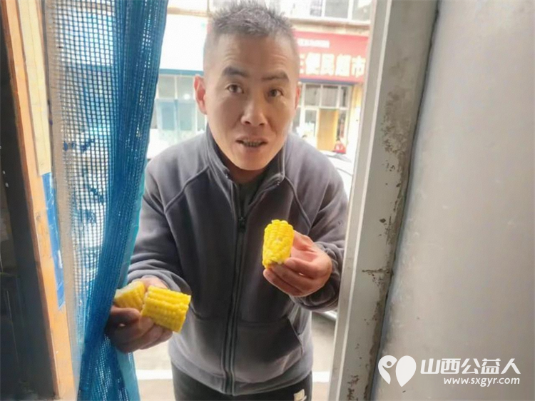 爱心玉米甜满人间 感谢小雨点公益志愿者协会志愿者周树枝向雨花斋二部捐赠200斤水果玉米 - 第4张 - 山西公益人 爱心玉米甜满人间 感谢小雨点公益志愿者协会志愿者周树枝向雨花斋二部捐赠200斤水果玉米 - 第4张