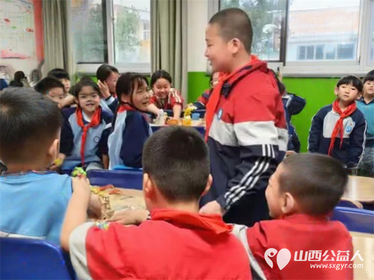 沙盘润心！山西人人心理健康志愿者在太原市尖草坪区西张小学护学生阳光成长为校园心育工作添力 - 第5张