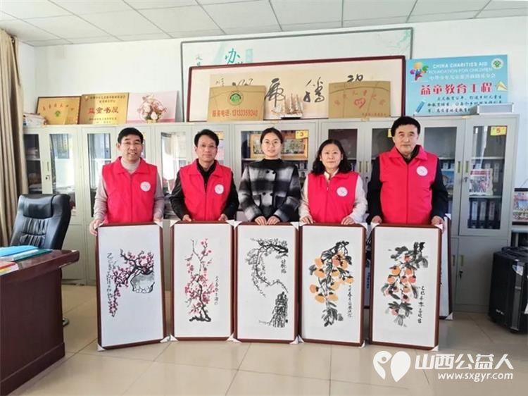 长治市善泽留守困境儿童救助协会和沁县西关小学一场关于爱与希望的双向奔赴临风堂郭校长将孩子们此前创作的国画作品精心装裱后送回学校 - 第2张 - 山西公益人 长治市善泽留守困境儿童救助协会和沁县西关小学一场关于爱与希望的双向奔赴临风堂郭校长将孩子们此前创作的国画作品精心装裱后送回学校 - 第2张